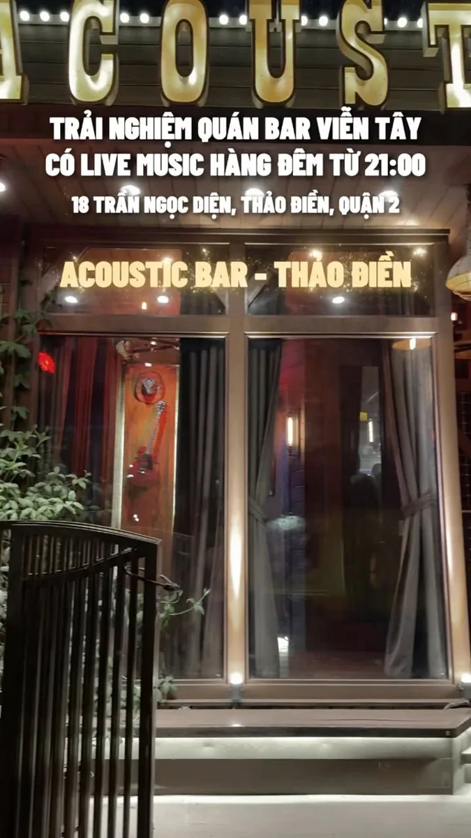 Acoustic Bar — Thao Dien venue photo